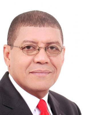 SIMON DIAZ PREPARA NUEVA PAGINA WEB